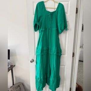 Ivy City Co. Green smocked maxi dress